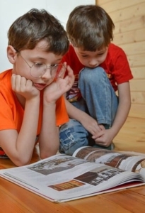 boys reading